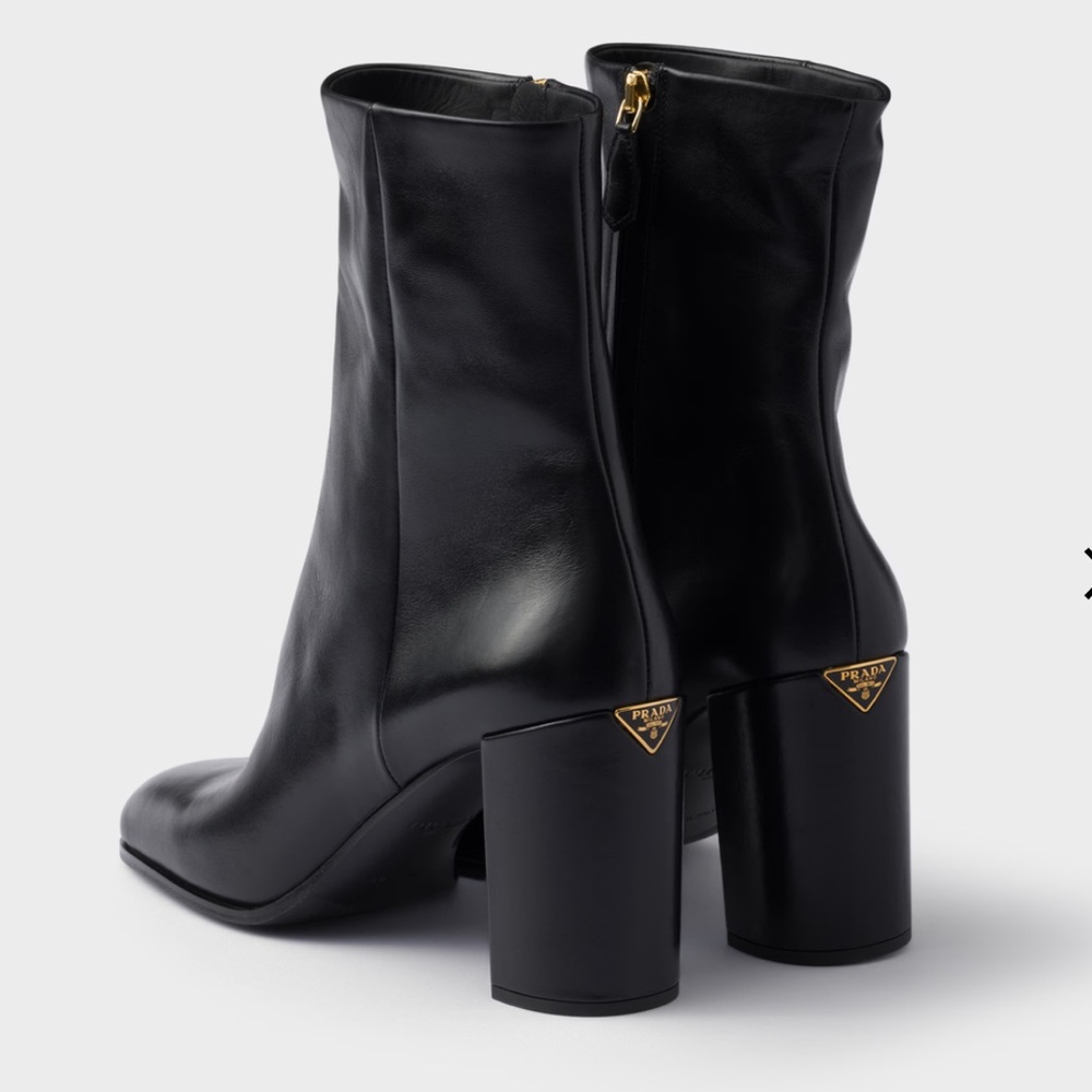 Authentic Prada Block Heel Bootie logo Ankle Boots Black Leather 9 US 39 EU New